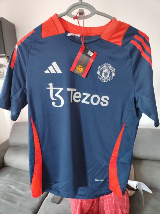 Тениска на Манчестър Юнайтед