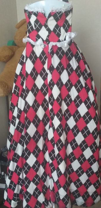 Платье театральное