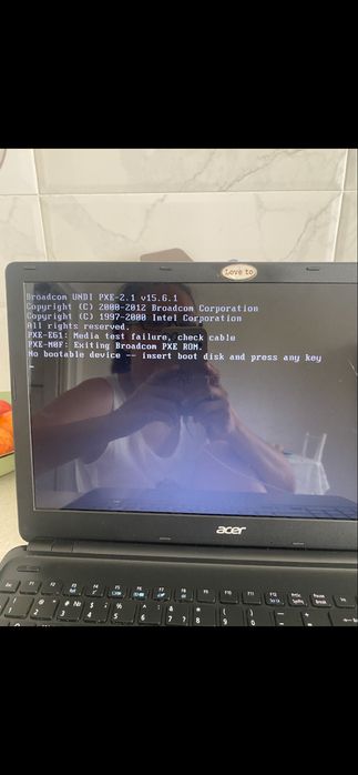 Ноутбук Acer Aspire E1-530 под восстановление