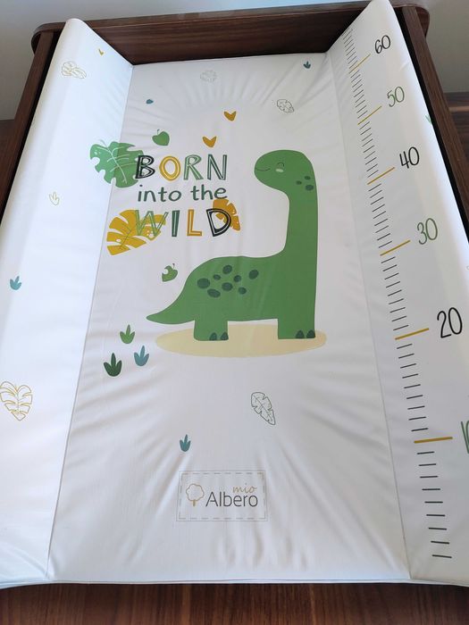 Comoda infasat cu saltea inclusa