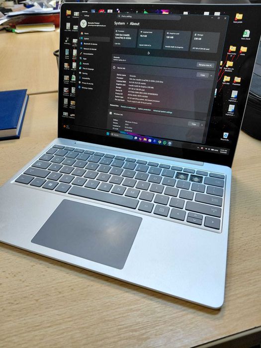 Laptop Microsoft SurfaceGo3,Intel Core i5-1235U,16 GB DDR5, SSD 256 GB