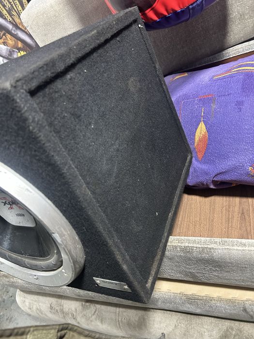 Продам сабвуйфер