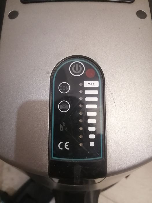 Продаю пылесос Roboclean Splus черно - серебристый.