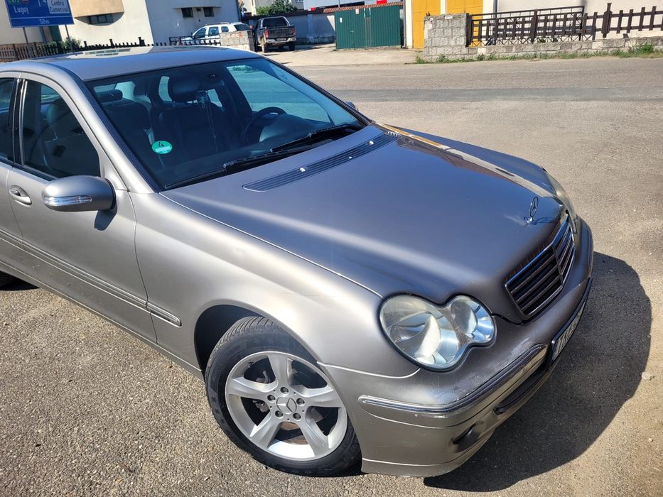 Mercedes-Benz C220 w203 2.2