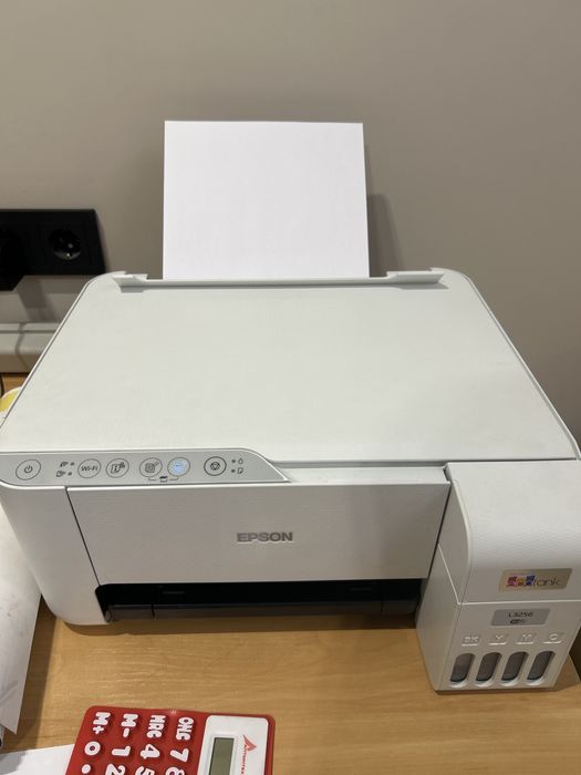 Продам принтер Epson L3256