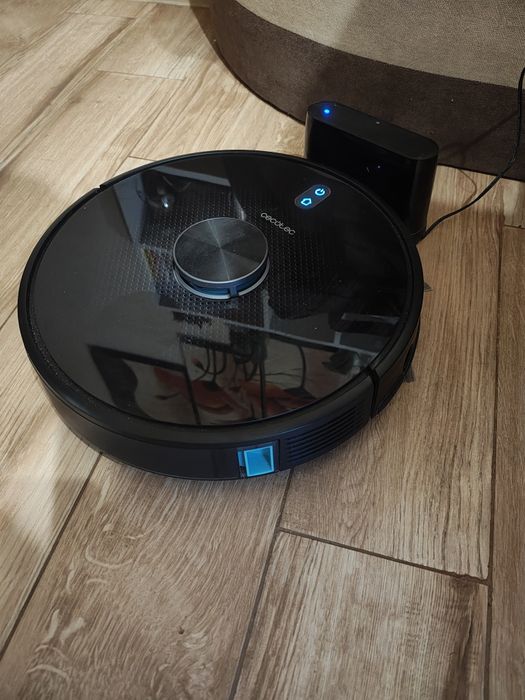 Робот прахосмукачка