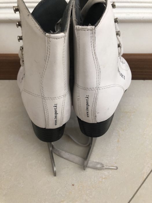 Коньки фигурные