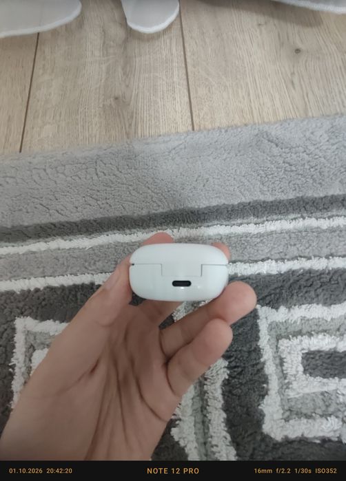 Galaxy Buds2 (SM-R177) наушников нету  наушников потерялись.