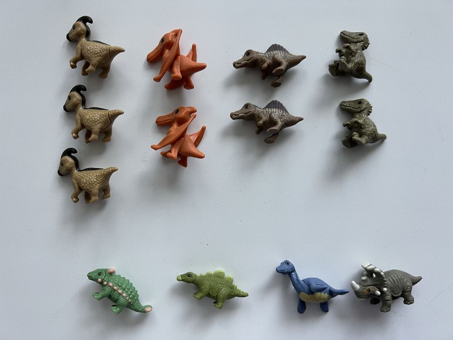 Обмен фигурок Kinder Joy Jurassic World