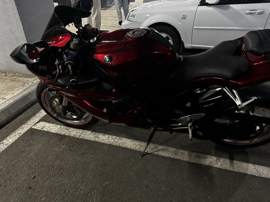 Yamaha YZF-R1 2007 — в отличном состоянии
