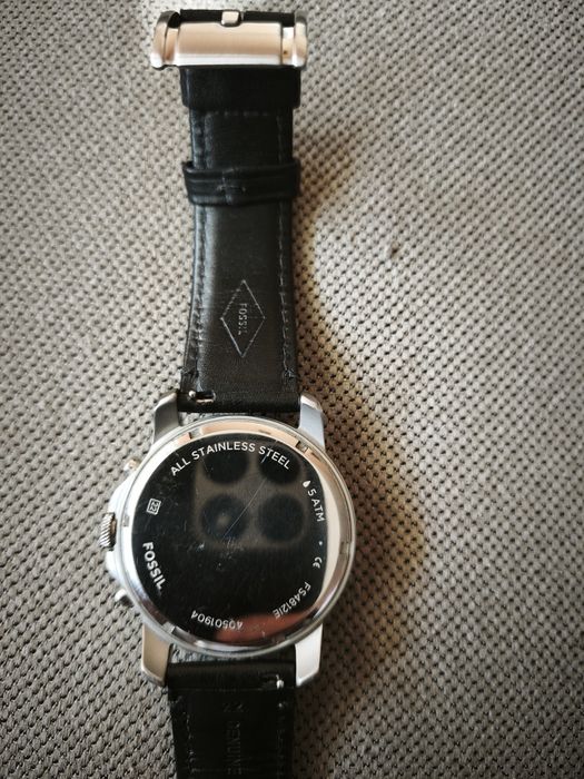 Часовник Fossil - кварцов