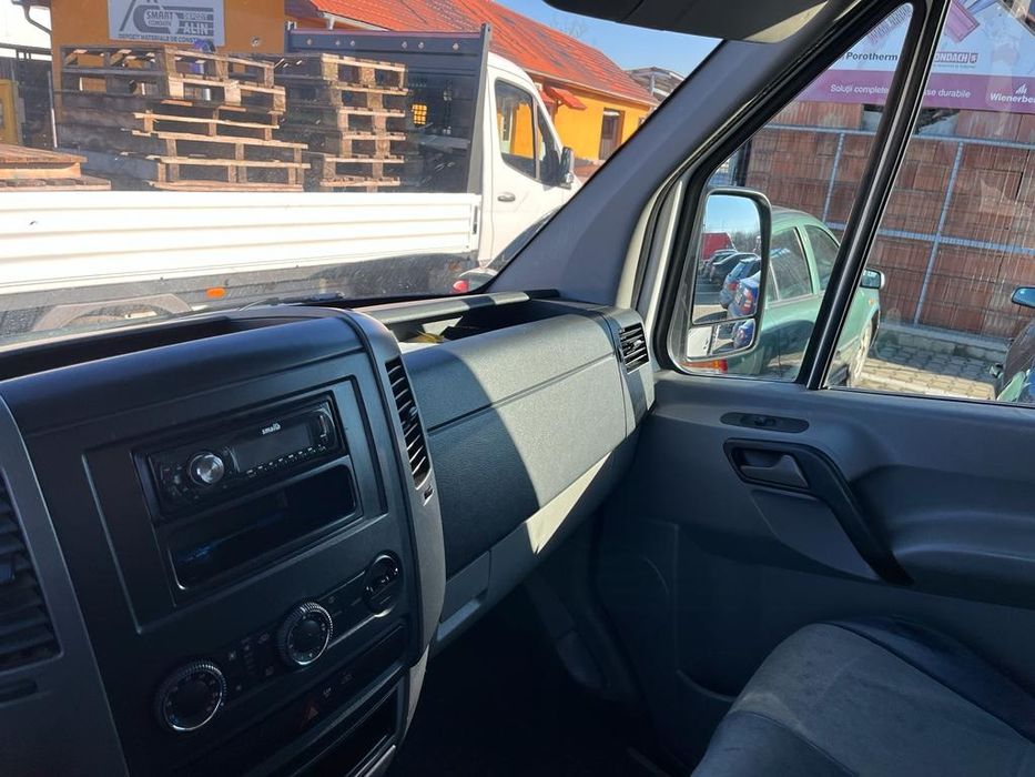Vând Volkswagen Crafter
