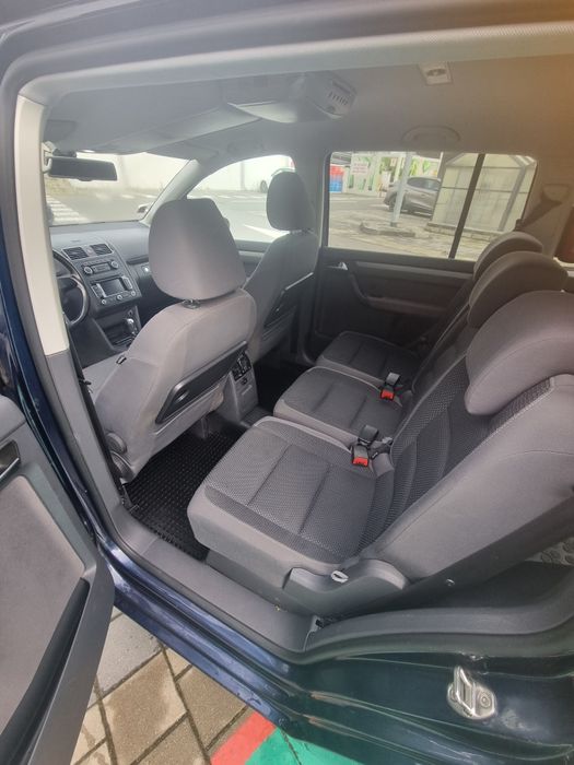 Volkswagen Touran 1.6 d dsg