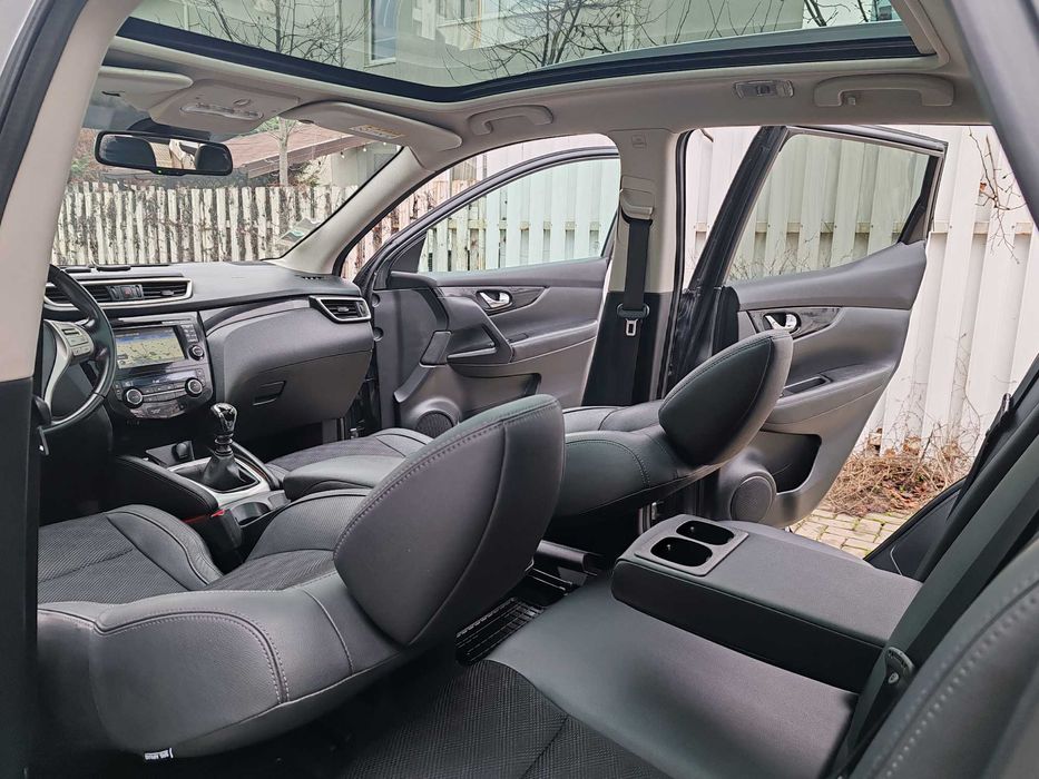 Nissan Qashqai Tekna DCiNaviLedXenonPielePanoramicCmr360InczScaune etc