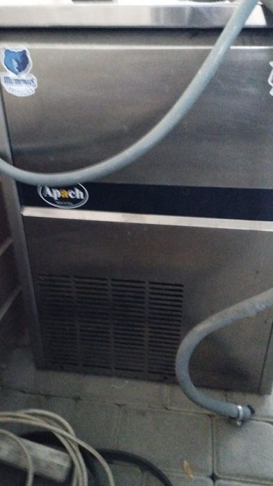 Льдогенератор Apach (Италия) для кафе и ресторанов