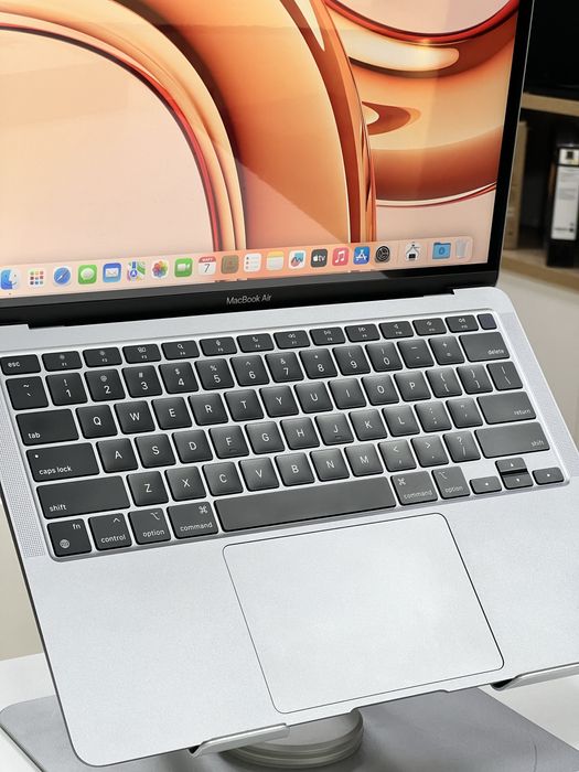 MacBook Air 13 | 8/256Gb | АКБ97%
