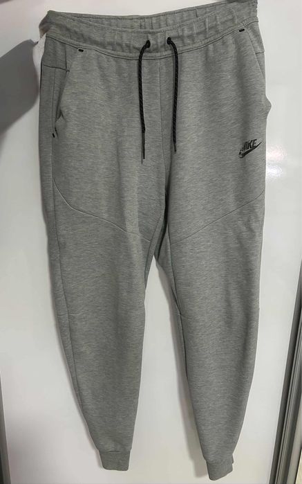 Compleu Nike Tech Marimea M