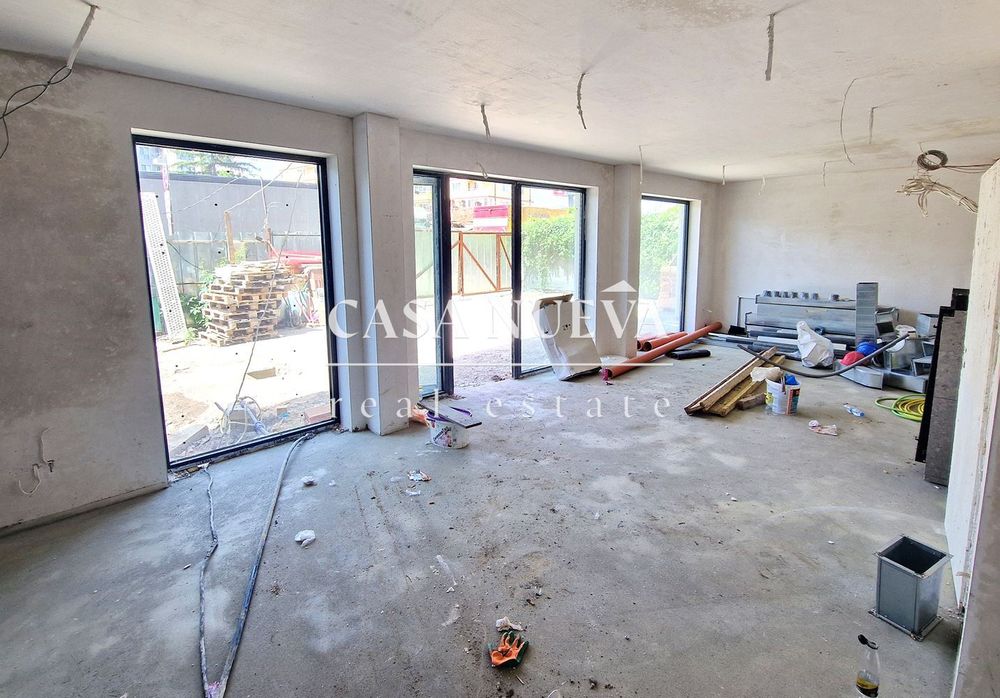 Продава се Магазин в София, Надежда 4 - 140 кв.м за 3300 €/кв.м - Снимка #1