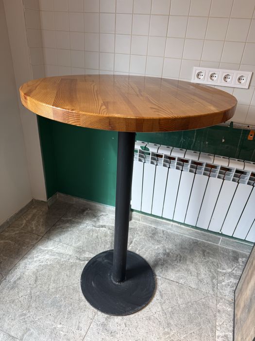 Продам  барные столы 3 шт