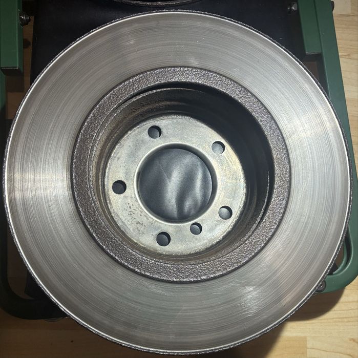 Оригинални BMW E60/E61 спирачни дискове – 4 бр. – OEM 310/320 мм