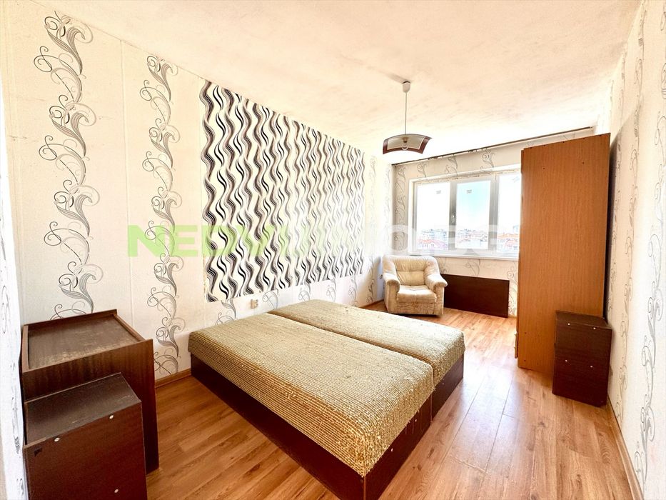 Двустаен апартамент за продажба в Левски 1