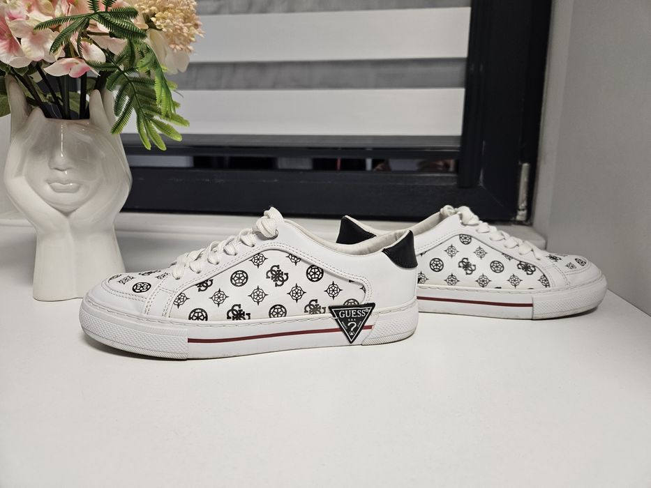 Guess дамски кецове