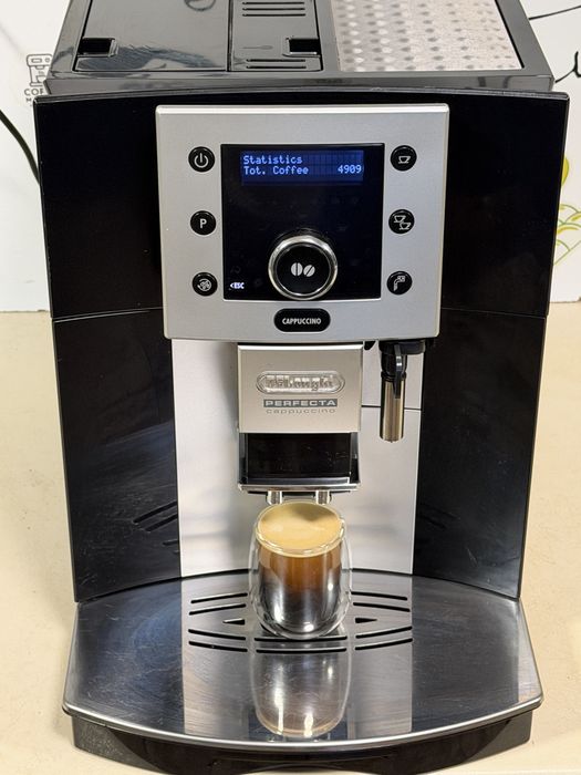 Кафемашина кафе автомат delonghi PERFECTA с гаранция