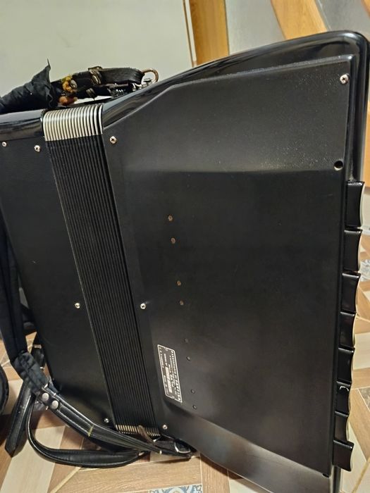 Acordeon farfisa lemn de majon