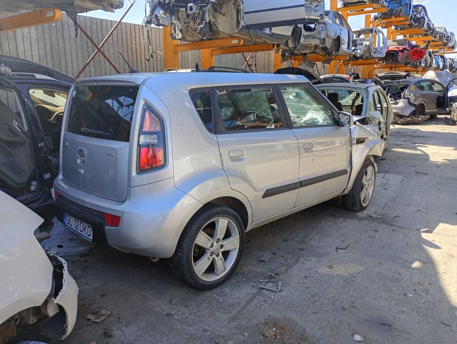 Dezmembrez Kia Soul - 1 (2008 - 2011), 1.6 crdi, automatic, D4FB