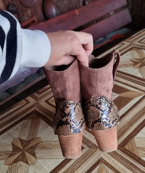 Ghete dama animal print