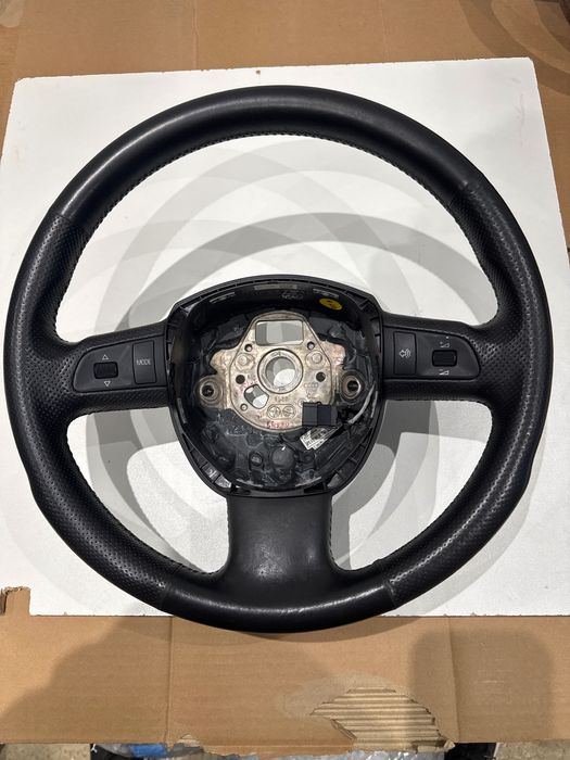 Audi A3-4-5-6 кожен волан Ауди А3-4-5-6