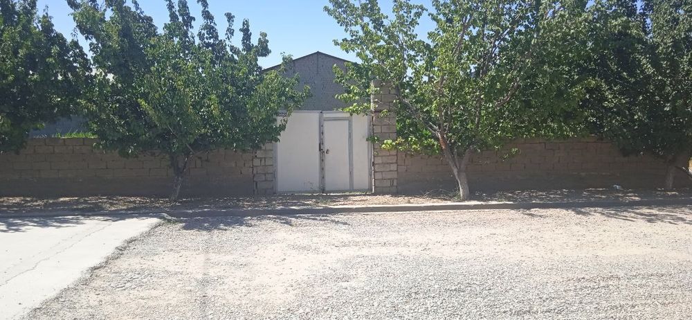 Срочно Продаю земельный участок  пригороде