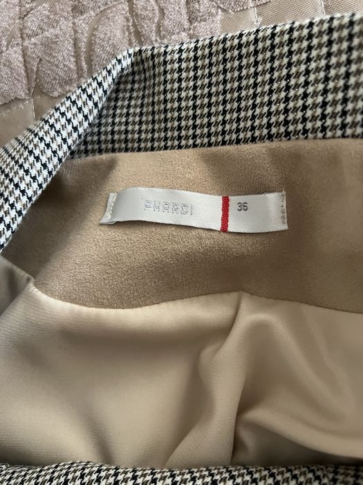 Продам брючный костюм .