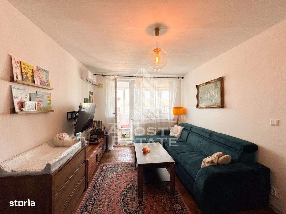 Apartament 2 camere, renovat, etaj 8, panoramica, Stadion - Hunedoara
