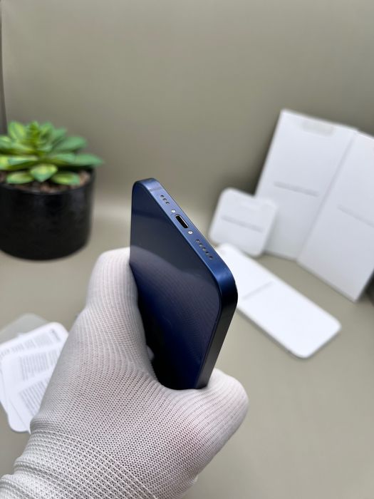 iPhone 12 / 12 Pro, iCloud locked, НА ЧАСТИ, 95% батерия, КАТО НОВ!