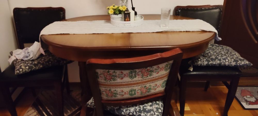 Masă sufragerie  nouă