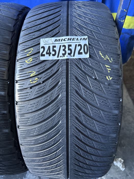 245/35/20 Michelin M+S