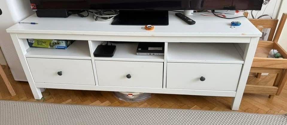 Шкаф за телевизор Ikea Hemnes