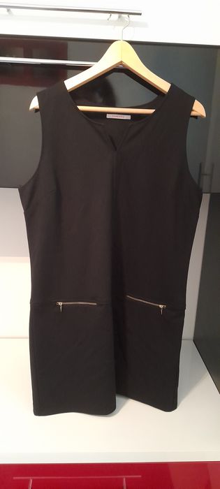 Rochii de damă, în conditii bune de mar.42-44
