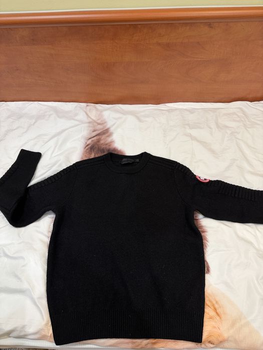 Canada goose пуловер