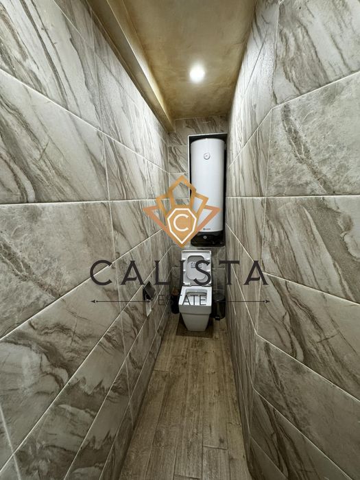 Дава се под наем Офис в Пловдив, Център - 45 кв.м за 561 € - Снимка #3