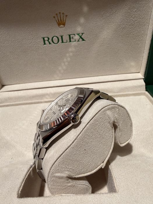 Ceas Rolex Land-Dweller 40