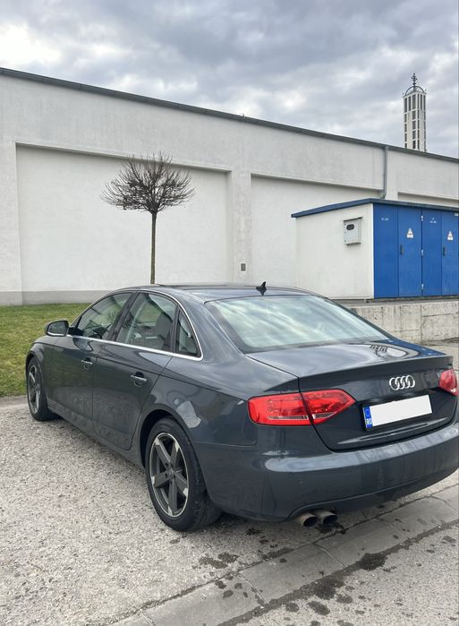 Vand audi a4 b8 automat 1,8 i