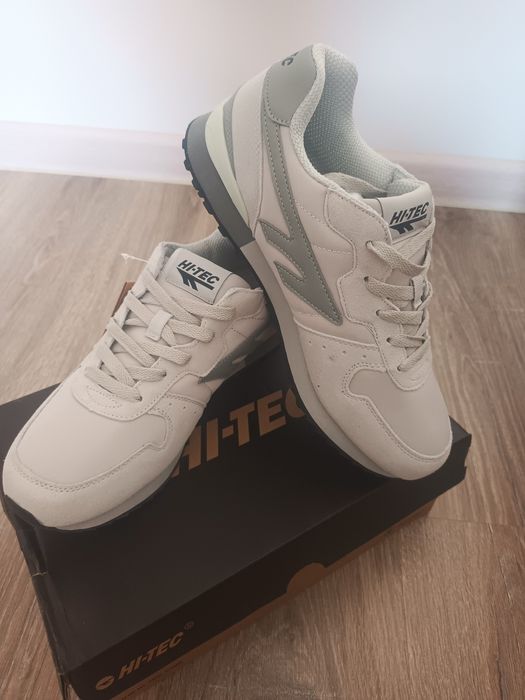 Продам мужские кроссовки Reebok