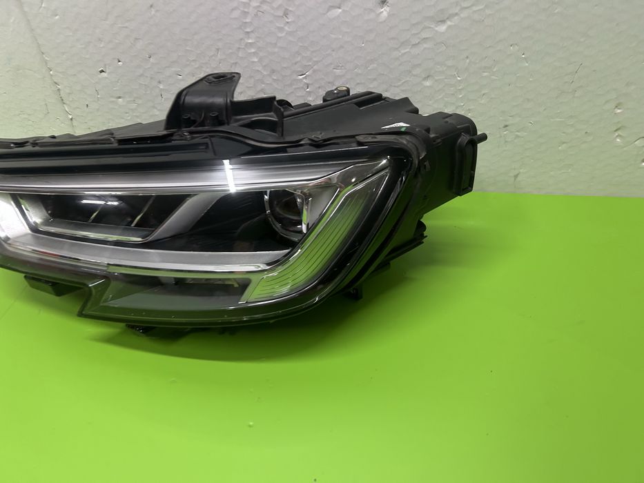 Far Audi A3 8v0 full led adaptive Matrix 2016-2018 stanga