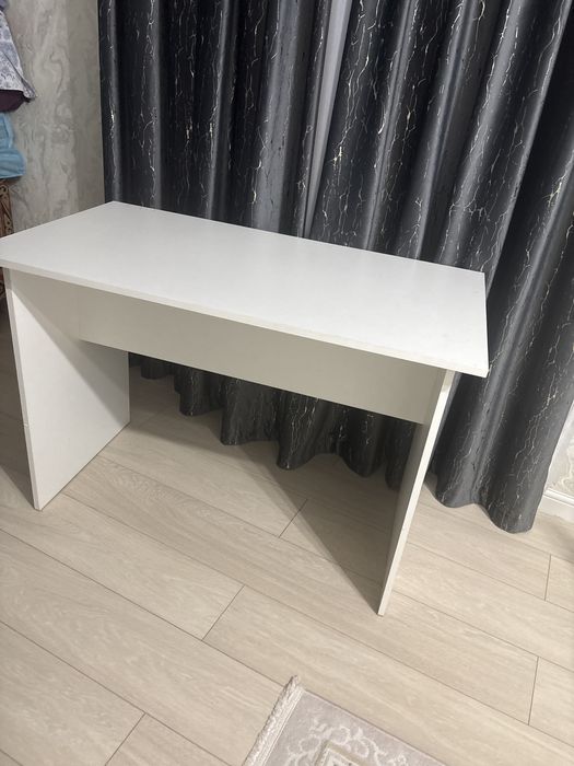 Стол 110х60х75 белого цвета