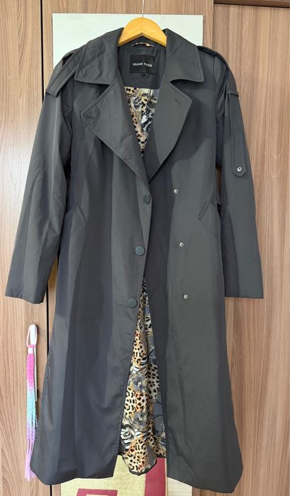 Плащ женский серый
