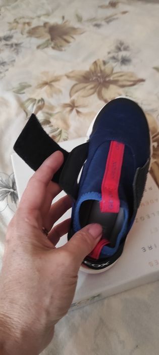 Детски обувки, маратонки.