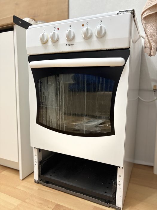 Продается плита, все 4 конфорки рабочие