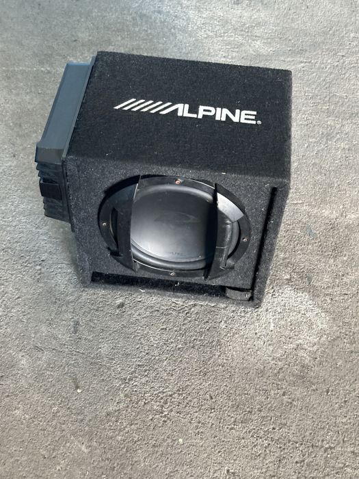 Subwoofer ALPINE 500WTub BASS +Statie SonyExplode